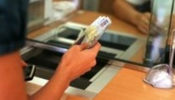 Cseke: a kormányénál jobb javaslatunk van a devizahitelesek megsegítésére