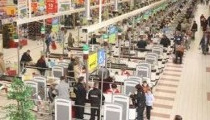 Tervezet: korlátoznák a hipermarketek hétvégi nyitvatartását
