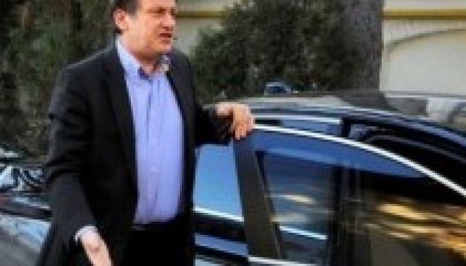 Dráma az USL-ben: ki csapja be elsőként az ajtót?