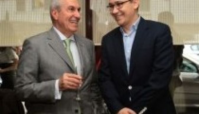 Tăriceanuval és az RMDSZ-szel is együtt kormányozna Ponta