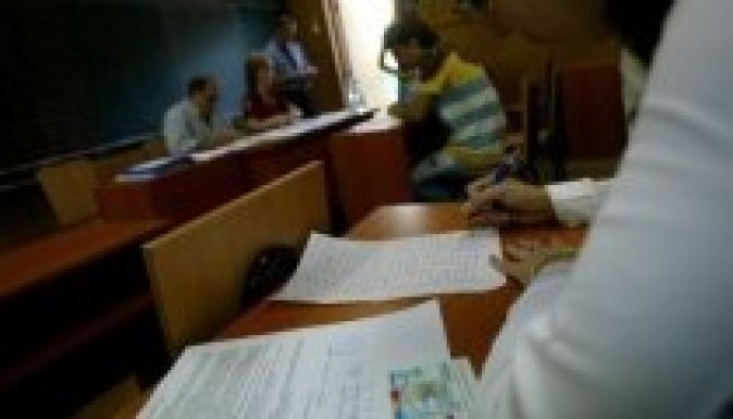 A próbaérettségiztető tanárok pénzt kérnek, nem szabadnapokat