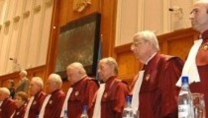 Megbuktathatja az alkotmánybíróság a Ponta-kormányt?