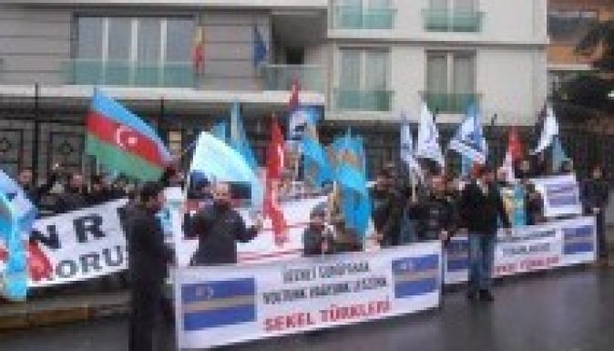 Törökországtól Clevelandig tüntettek a székely autonómiáért