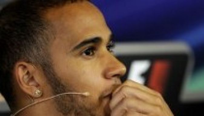 Csak jót akart mondani Schumacherről, de kínos helyzetbe került Hamilton