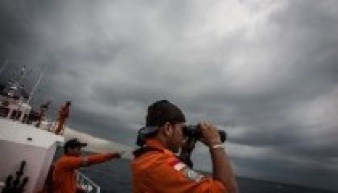 Nyoma sincs továbbra sem az eltűnt maláj gépnek