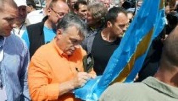 Erdélyben szeretik Orbánt – de miért ennyire?