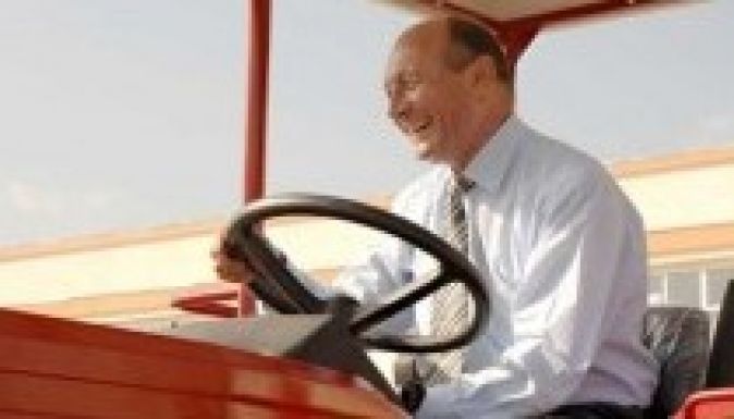Traian Băsescu furcsa földvásárlása