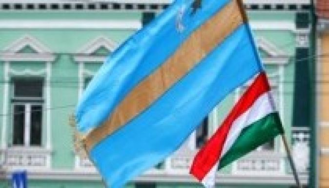 Be kell vonni a székely zászlót Sepsiszentgyörgy központjából