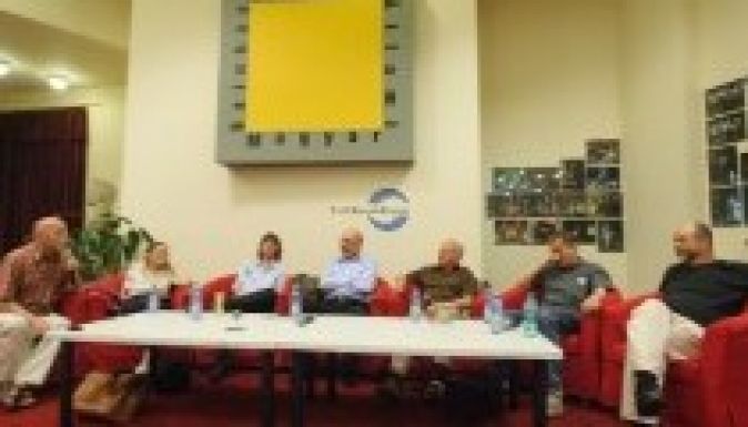 Besúgókról és besúgottakról Caragiale nyomán