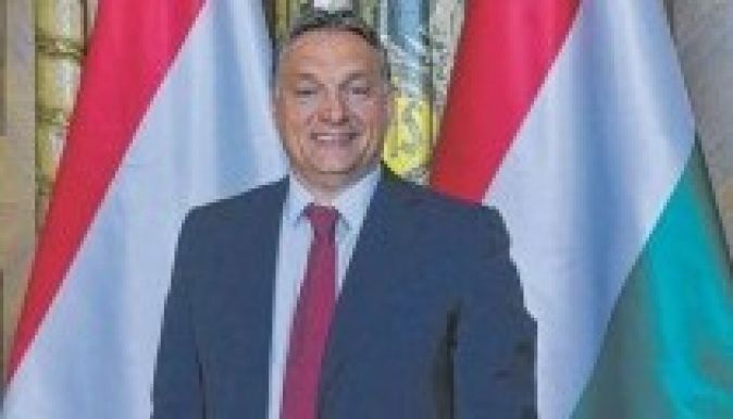 Orbán a Bildnek: „megígértem, hogy Juncker útját állom”