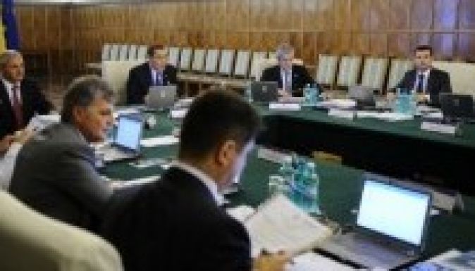 A kormány elfogadta a tb-járulékcsökkentésről szóló törvénytervezetet