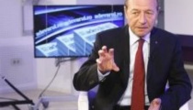 Băsescu szerint az RMDSZ nem lép ki a kormányból
