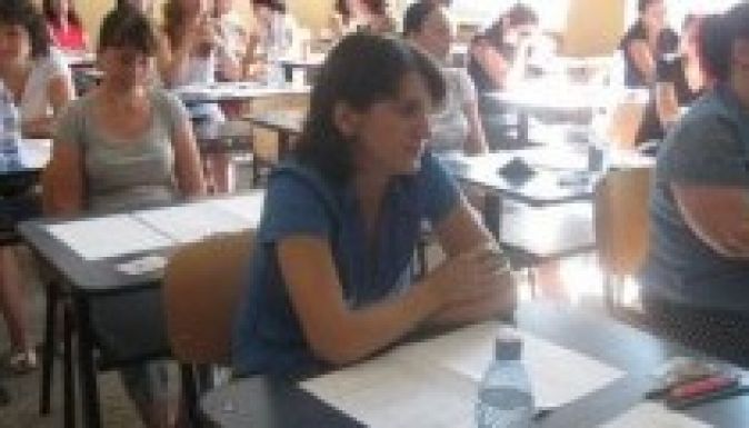 Hétfőn tartották a pedagógusok véglegesítő vizsgáját