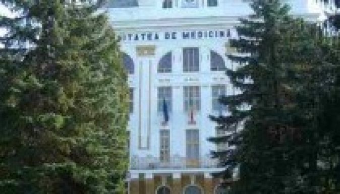 Online iratkozás a Marosvásárhelyi Orvosi és Gyógyszerészeti Egyetemre