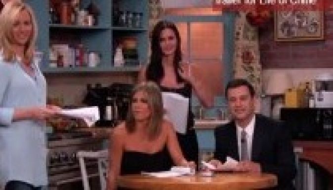 Néhány percre összegyűlt a Jóbarátok egy része (VIDEÓ)