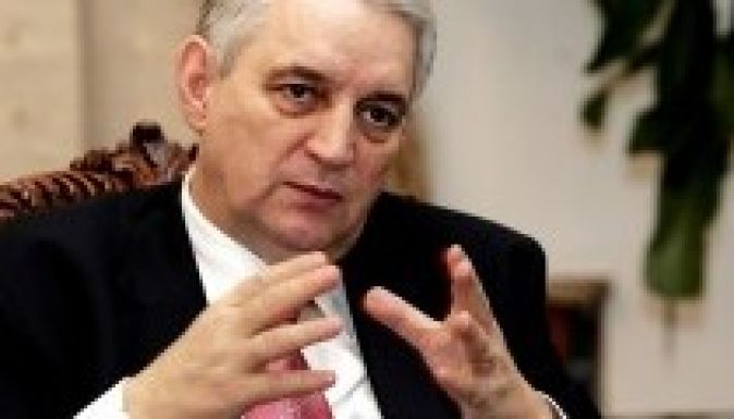 Egy jelentés szerint egyik államfő-jelölt sem titkosügynök