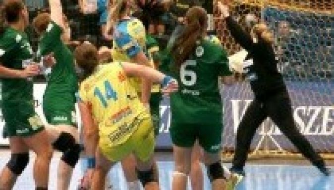 Női kézi-BL: hétméteresek után elbukott Lipcsében, de óv a Fradi