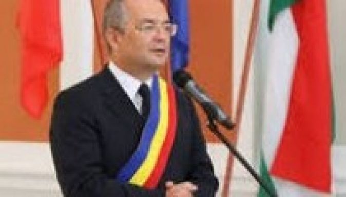 Boc megtámadta a „kétnyelvű helységnévtábla”-ítéletet