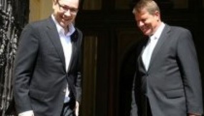 Meg sem említi programjában a kisebbségeket Ponta és Johannis