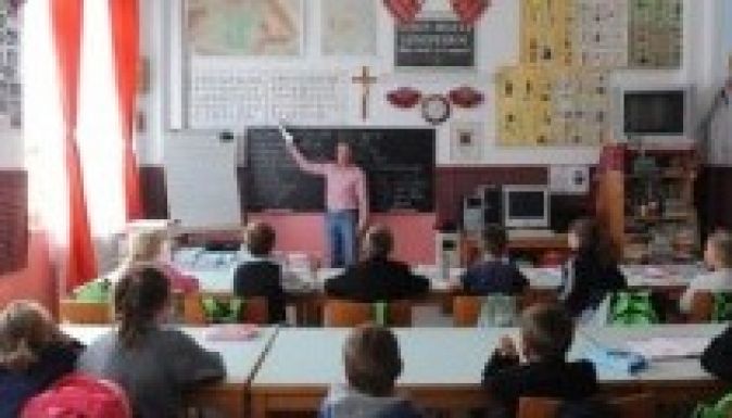 Nem jár oktatási támogatás több csángó gyereknek?