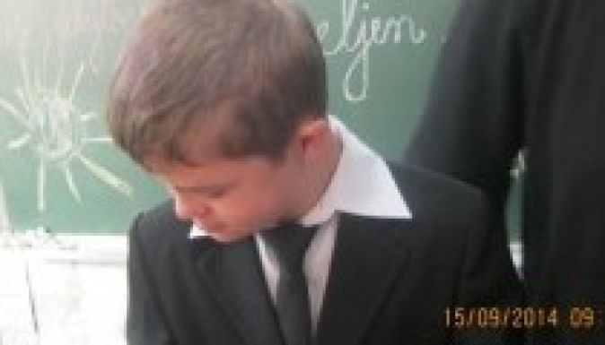 Megaláztak egy magyar kisfiút Szászmedgyesen