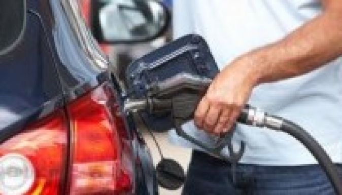 Olcsó a kőolaj, de Romániában drága maradt a benzin