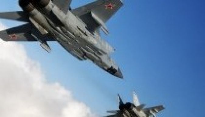 Orosz bombázókat észlelt a NATO Európa fölött