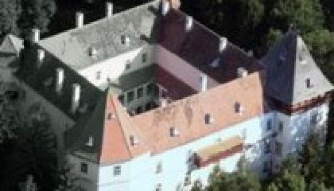 Szombaton megnyitja kapuit a marosvécsi várkastély