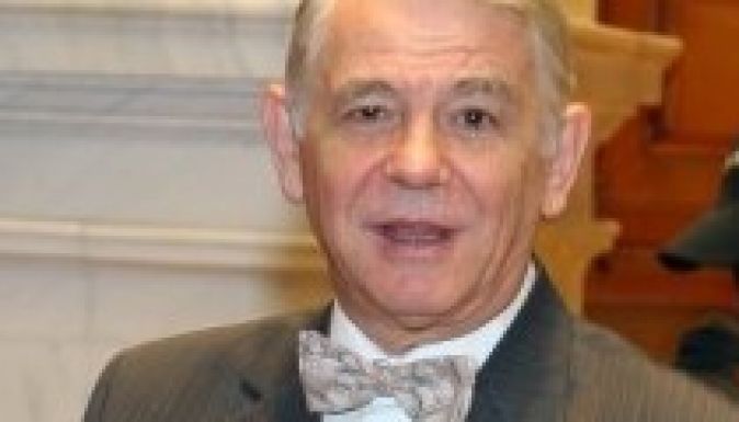 Teodor Meleșcanu is Pontát támogatja