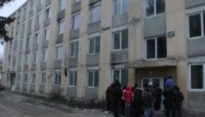 Kilakoltatások a sepsiszentgyörgyi szociális lakásokból