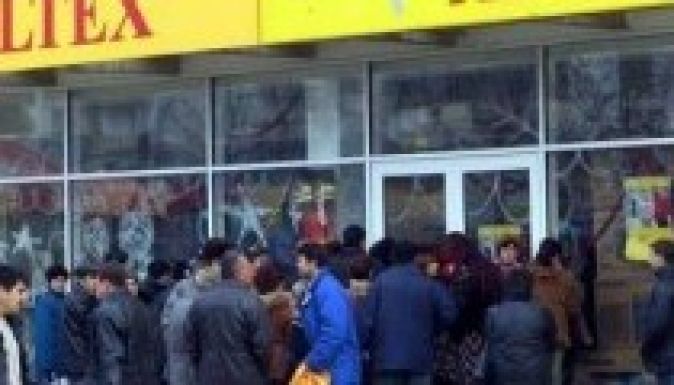 Romániában már ezen a hétvégén Fekete Péntek van