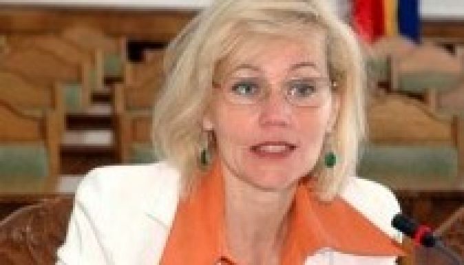 A nők elleni erőszak világnapjáról beszélt Biró Rozália