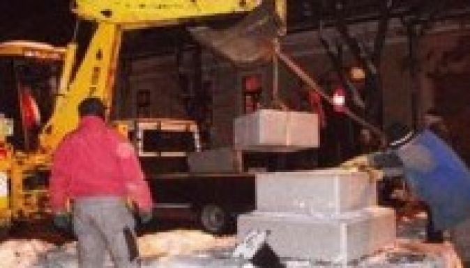 Lebontották Barcsay Ákos erdélyi fejedelem dévai emlékoszlopát