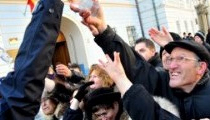 Verekedtek a vízkereszti szenteltvízért az ortodox hívek