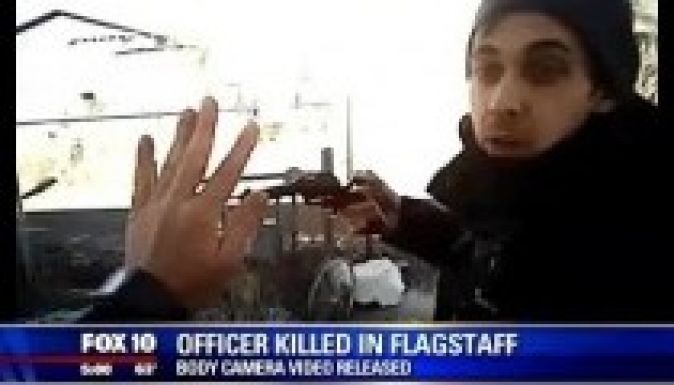 Egy amerikai rendőr testkamerája rögzítette, ahogy lelövik