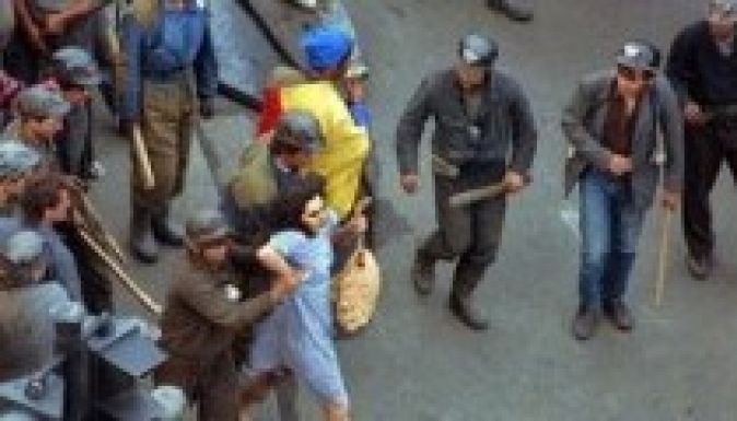 Újrakezdik a vizsgálatot az 1990-es 