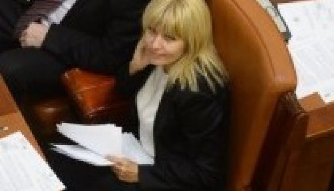 Engedélyezték a képviselők Elena Udrea letartóztatását