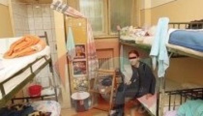 Hatágyas cellába került Elena Udrea a rendőrségi fogdában