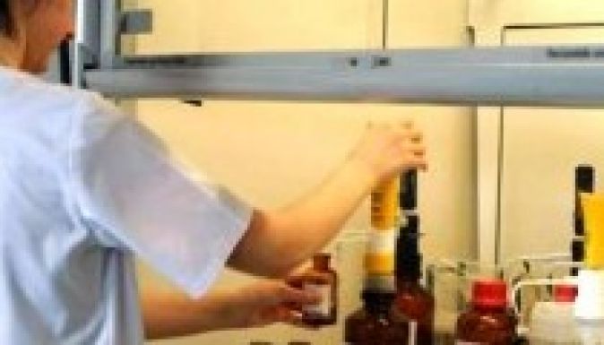 Ezen bukhatott el a magyar gyógyszerészképzés