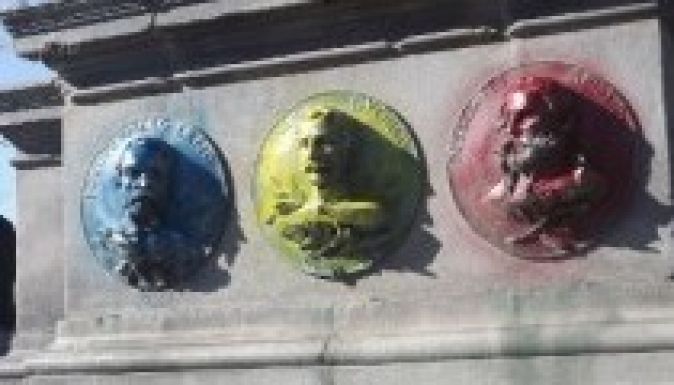 Ismeretlenek meggyalázták az aradi Szabadság-szobrot