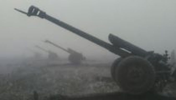 Kijev: a szakadárok harckocsikkal lövik Debalceve térségét