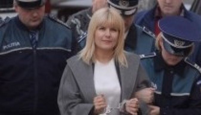 Házi őrizetbe került a fogdából Elena Udrea