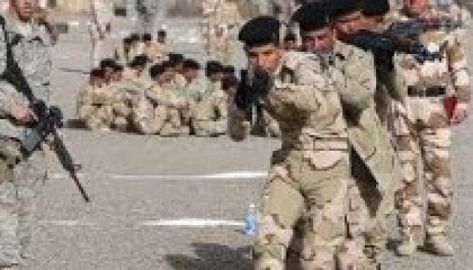 Májusban 25 ezer katonát küldenének az Iszlám Állam ellen