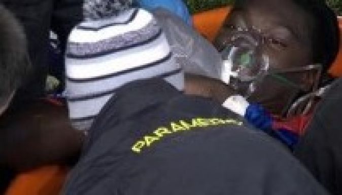 Összeesett meccs közben a Swansea 29 éves focistája