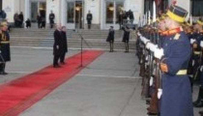 Nagy-Britannia erősíti katonai együttműködését Romániával