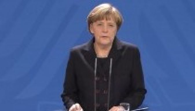Merkel: felfoghatatlan dimenziókba került a Germanwings-tragédia
