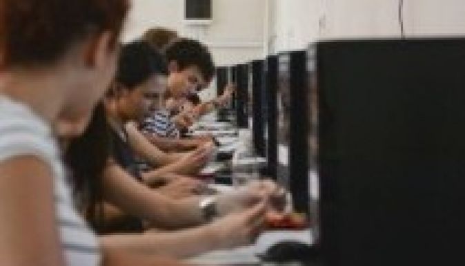 Megtízszereznék a romániai informatikusok számát