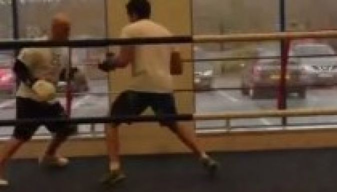 Ronnie O'Sullivan bokszolva készül a sznúker vb-re (VIDEÓ)