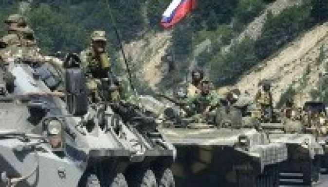 NATO-főtitkár: gyors támadásra volnának képesek az oroszok