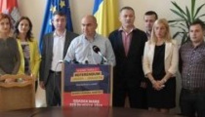 Győzködi a magyarokat a nagyváradi polgármester